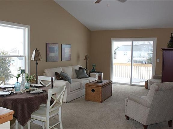 2nd image of 176 Gemstone Ln #31
