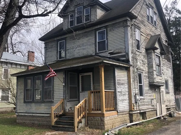 956 Main St, Locke, NY 13092