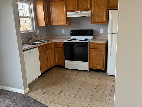 2nd image of 2528 Dacey Ct