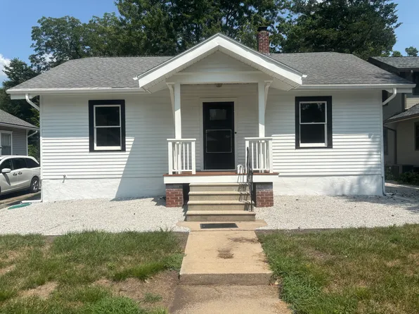 2042 New Hampshire St, Lawrence, KS 66046