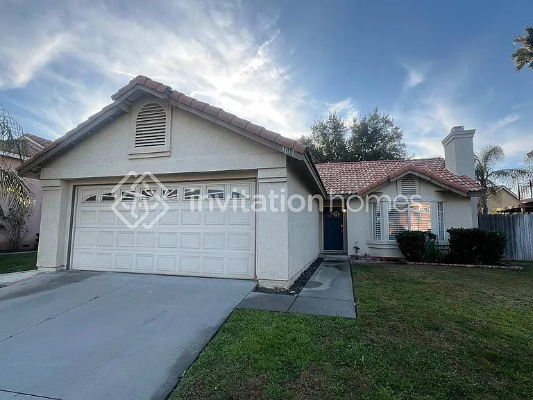 3019 Chablis Ave — Photo 1