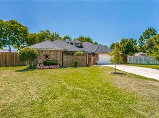 12 Tanglewood Dr, Hickory Creek, TX 75065