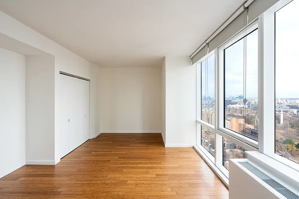 66 Rockwell Place — Photo 3