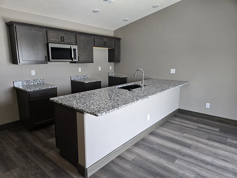1645 Windridge Ave — Photo 4
