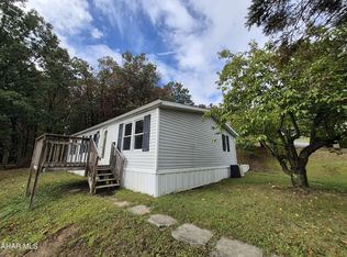 563 Castle Dr, Duncansville, PA