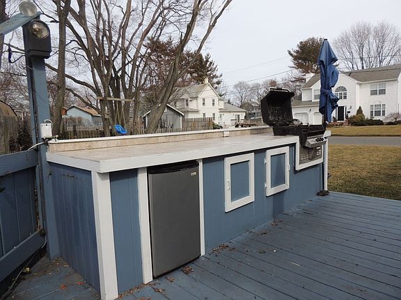 Large wrap around deck