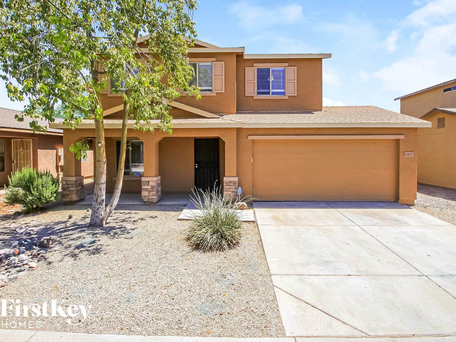 3 bed, 2.5 bath, 2293 sqft, $2,305 — Photo 1