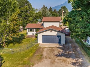 121 2nd Ave E, Columbia Falls, MT 59912