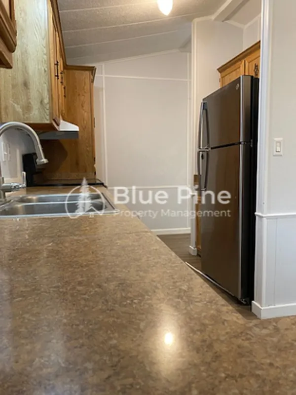 3 bed, 2.0 bath, 980 sqft, $995 — Photo 4
