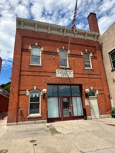 1416 Main St Photo 1
