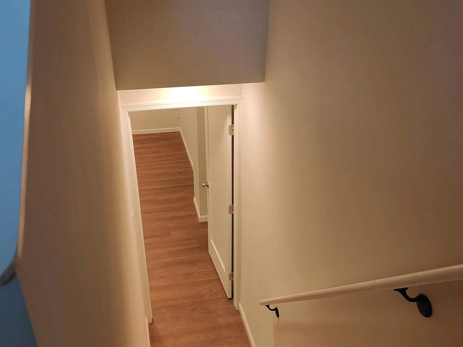 3 bed, 1.5 bath, 1188 sqft, $2,400 — Photo 4