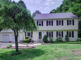 66 Bartlett Dr, Madison, CT 06443