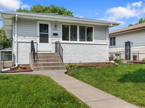 5211 Newton Ave N, Minneapolis, MN 55430