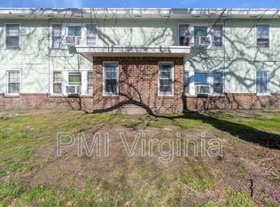 812 B St APT 2, Chesapeake, VA 23324