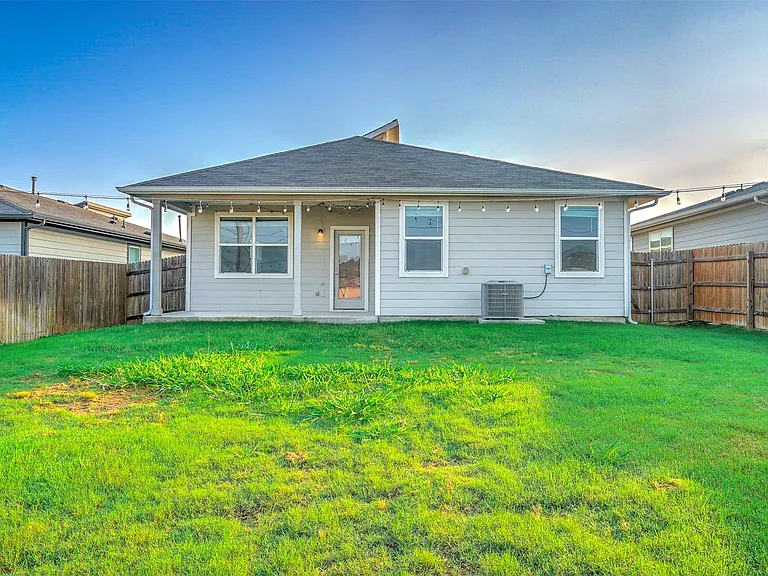 4613 Tully Dr — Photo 36