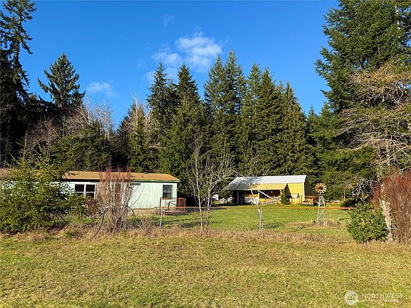 5th image of 3190 E Hoquiam Road