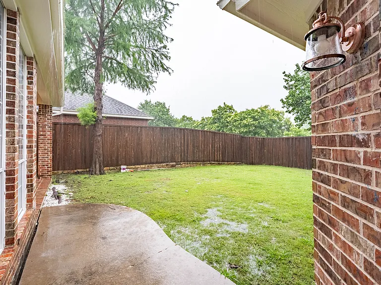 3731 Charter Dr — Photo 34