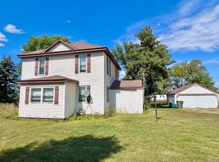 102 N Caspian Ave, Volga, SD 57071