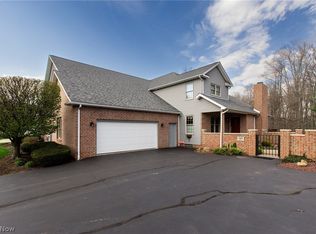 140 Hogan Ln NE, Warren, OH