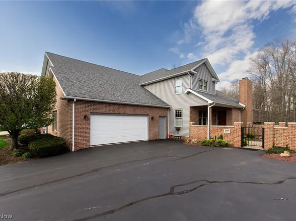 140 Hogan Ln NE, Warren, OH 44484