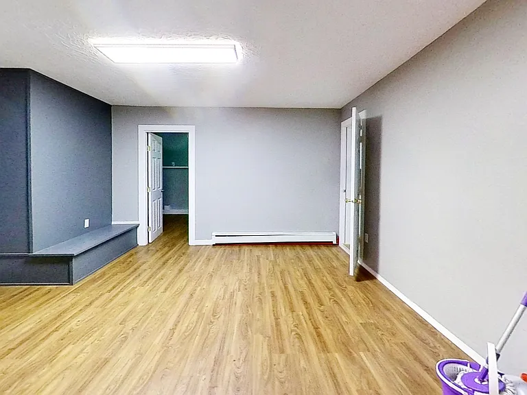 720 W 54th Ave — Photo 4