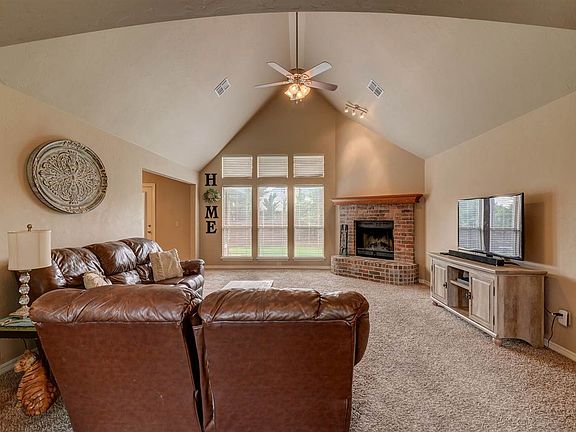 3rd image of 4705 Aloysius Dr
