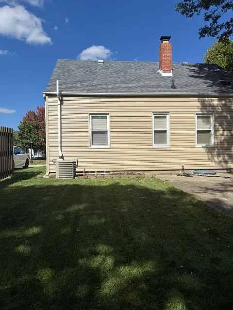 3 bed, 1008 sqft, $1,650 — Photo 2