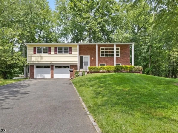 229 River Bend Rd, Berkeley Heights Twp., NJ 07922