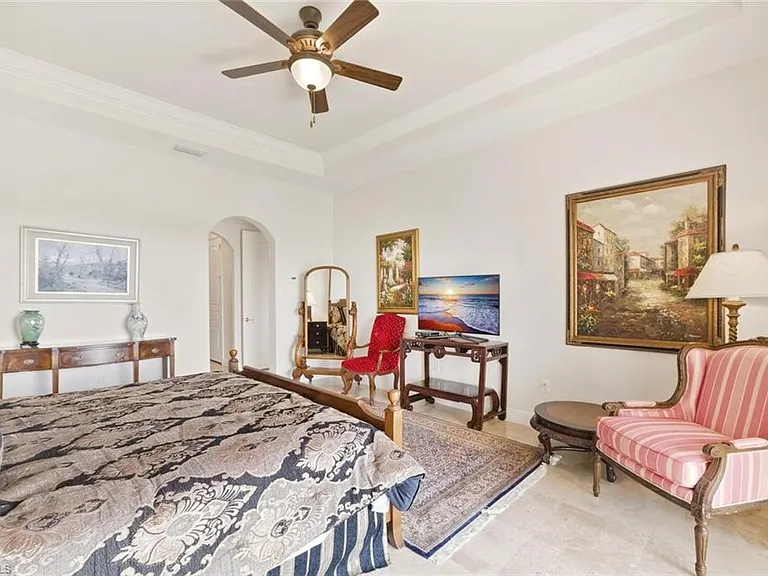 2538 Marquesa Royale Ln #Penthouse 5-301 — Photo 31