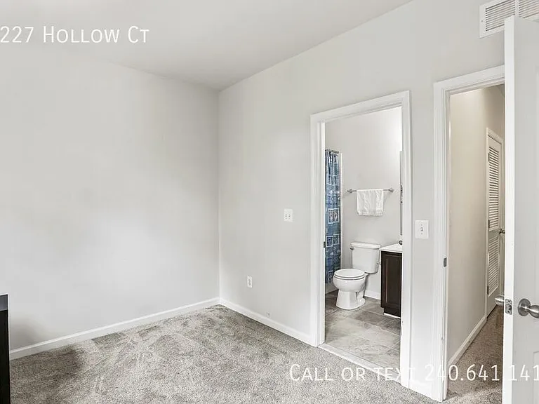 8227 Hollow Ct — Photo 16
