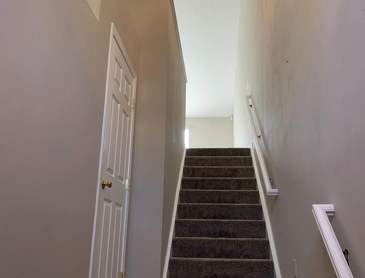 3 bed, 1633 sqft, $2,150 — Photo 2