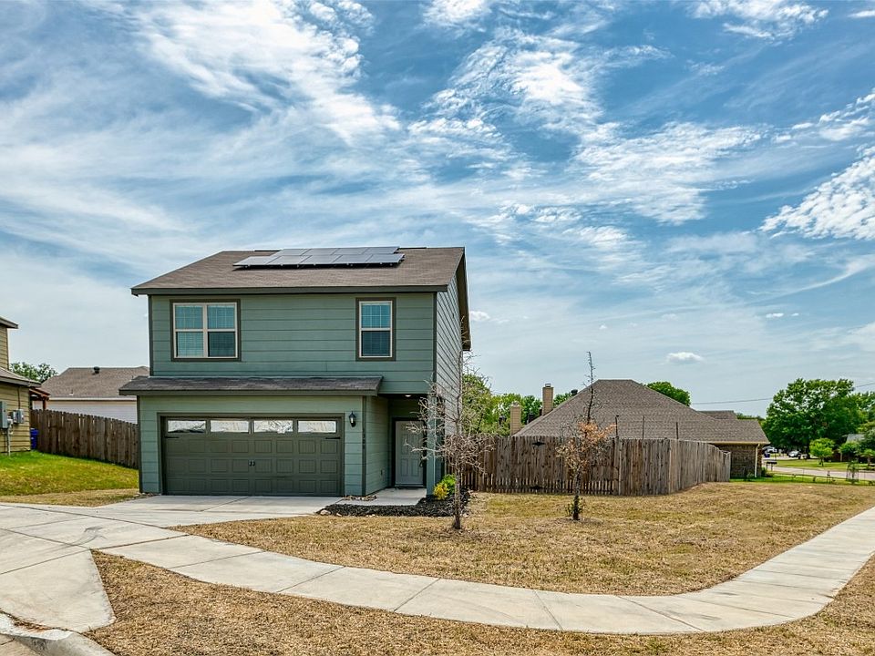 Homes For Sale Eagle Mountain Lake Azle Tx at Wilfred Hansen blog