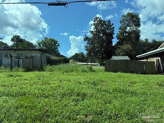 4th image of 17 Feldor Dr