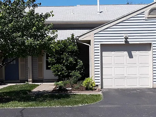 56 Highpoint Dr Photo 1