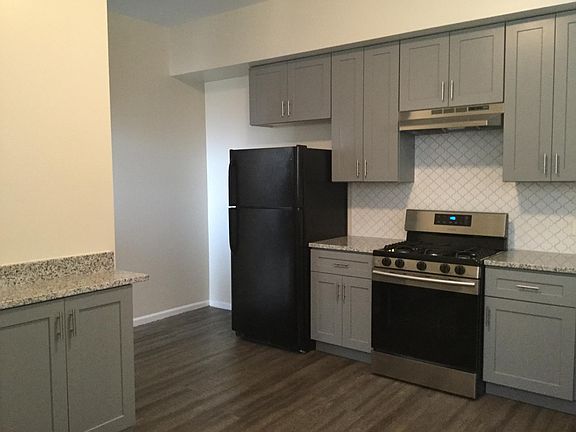 5th image of 6527 S Minerva Ave #2S