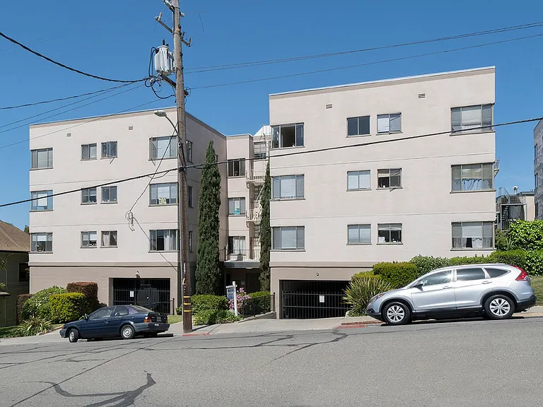 433 Adams St #2B — Photo 25