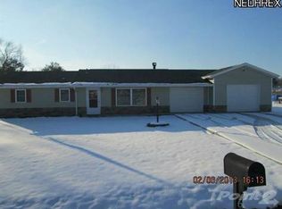 6155 Georgia Rd, Nashport, OH 43830