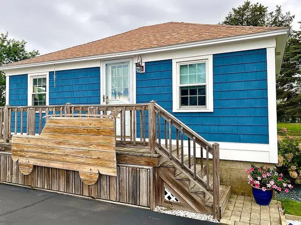 34 Ellery Ave #34A, Middletown, RI 02842