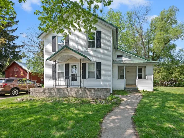 111 Center St, Suring, WI 54174