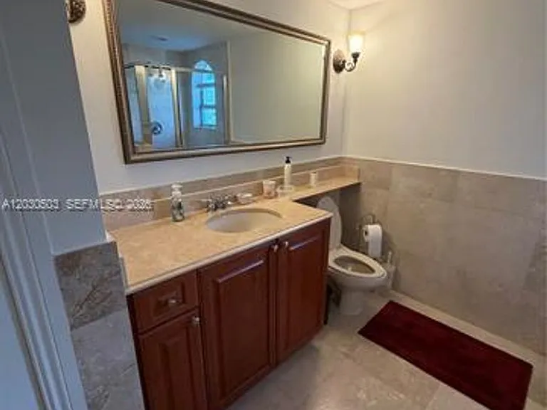 101 Sidonia Ave #402 — Photo 13