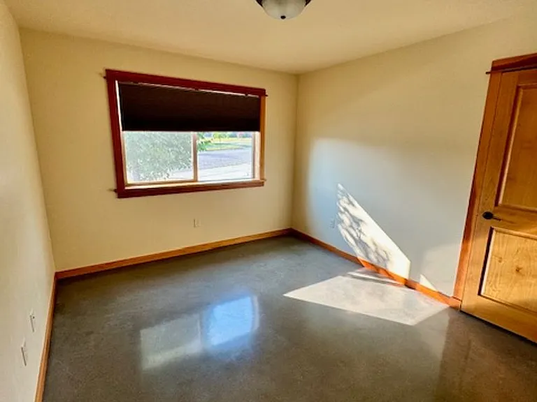4020 Annie St — Photo 41