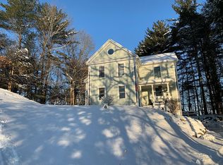 82 Hillside St, Rowley, MA 01969