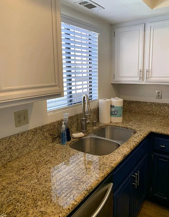 2 bed, 935 sqft, $2,995 — Photo 2
