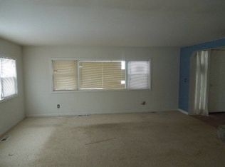 9241 Mayfred Dr, Pinckney, MI