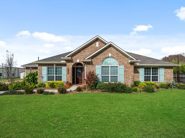 9016 Dixie Ln, Needville, TX 77461