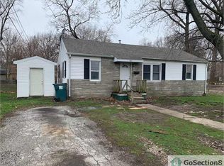 905 N Willis Ave, Champaign, IL 61821