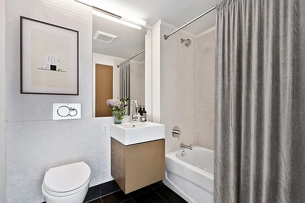 Rented by Greystar | media 20