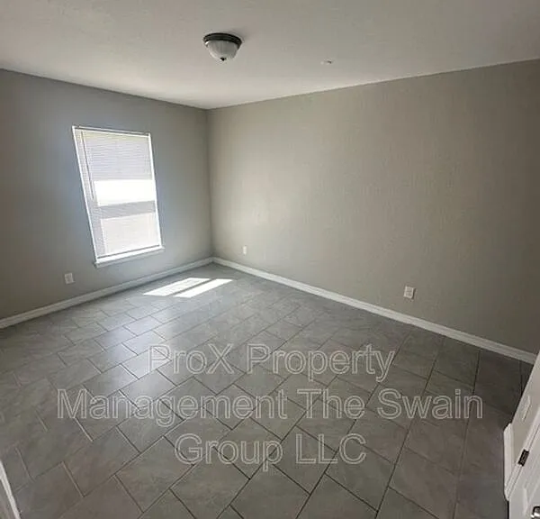200 W Prince Pl — Photo 9