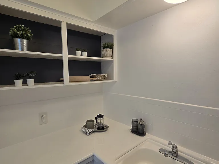 University View Apartments — Photo 17