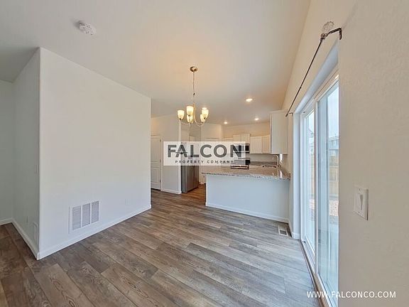 5th image of 10512 Castor Dr